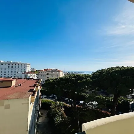 A 300 M Des Plages * Cannes